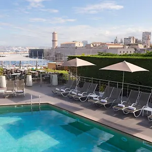 4* Отель Novotel Vieux Port